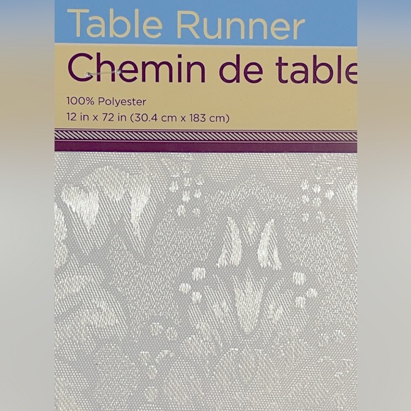 Elegant Home Collection White Table Runner (Chemin de Table) 100% Polyester - Picture 2 of 2